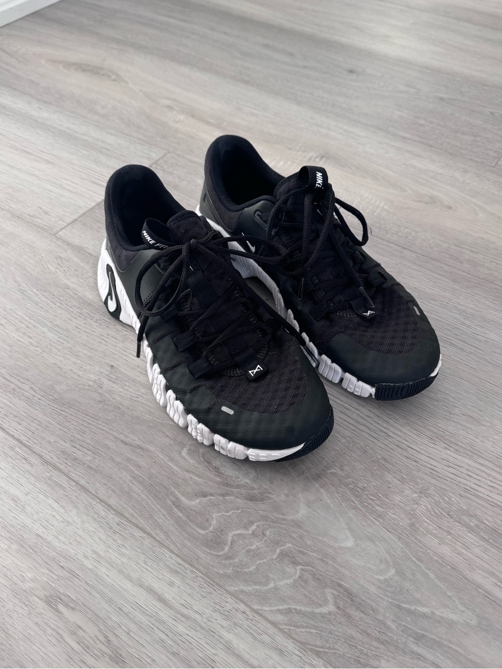 Nike Free Metcon | Black & White | 9.5W